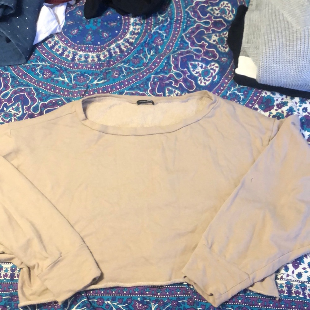 Fashion nova cropped sweatshirt